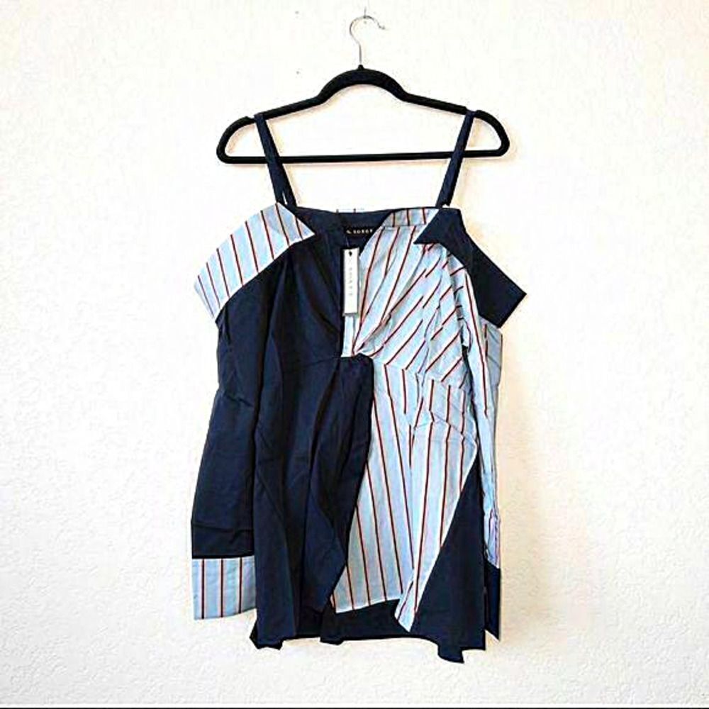 NWT Soncy‎ Navy Stripe Cold Shoulder Top Size 0